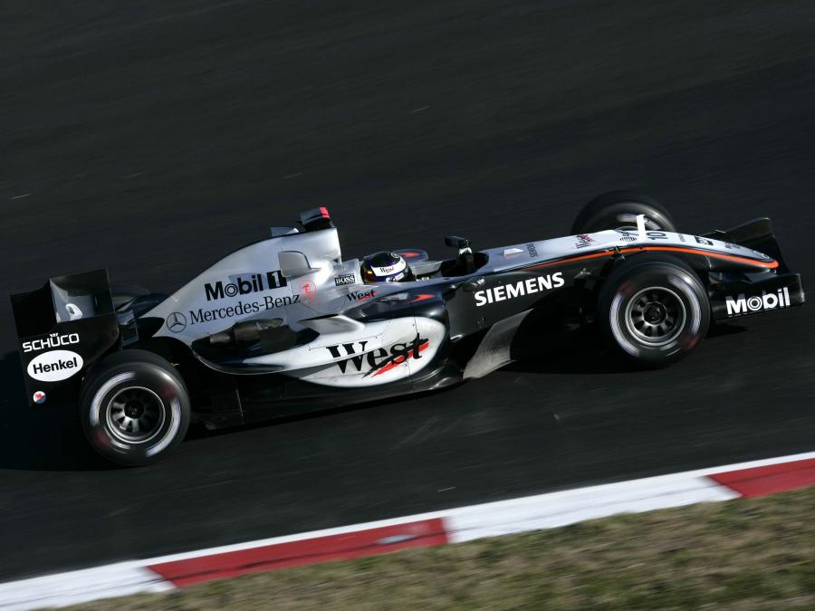  McLaren Mercedes-Benz MP4-20 2005 года  (фото 9 из 9)